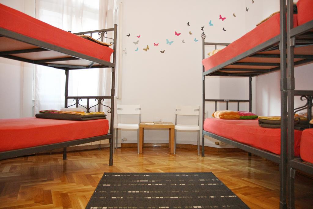 Time Hostel Bělehrad Pokoj fotografie